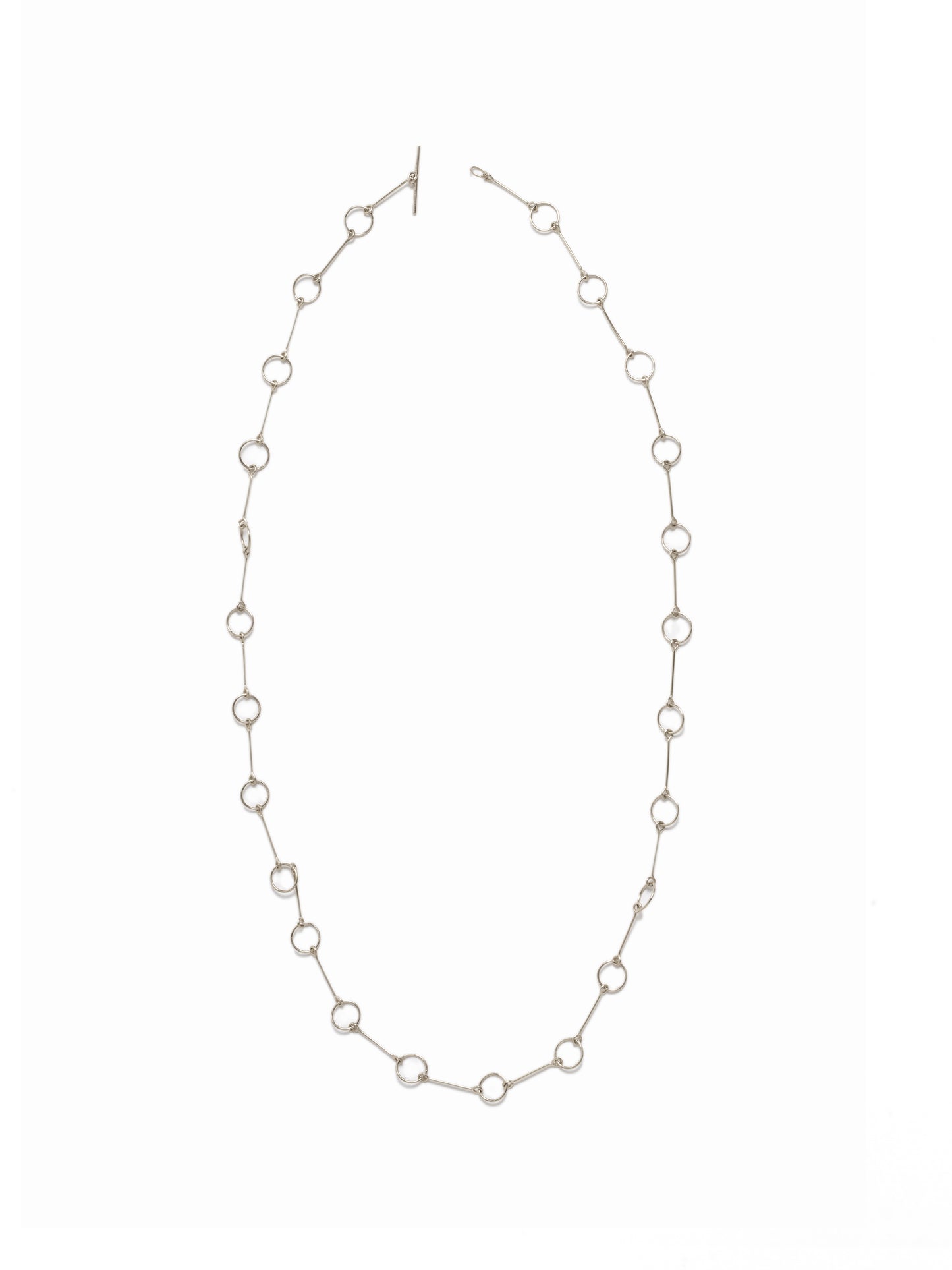 SHORT SILVER LINK NECKLACE