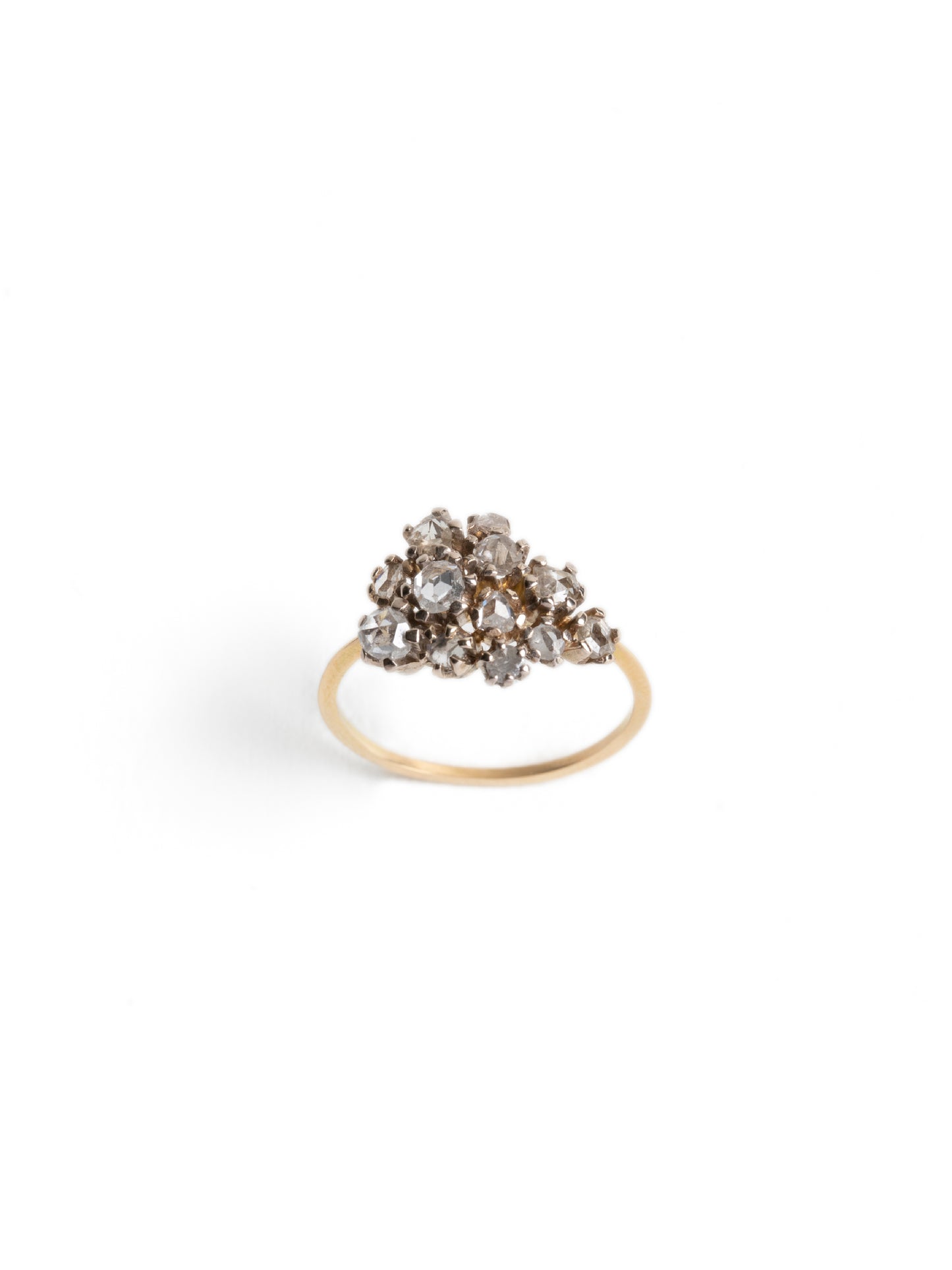 Anillo oro y racimo de 12 diamantes