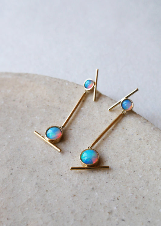 GOLD AND OPAL EARRINGS