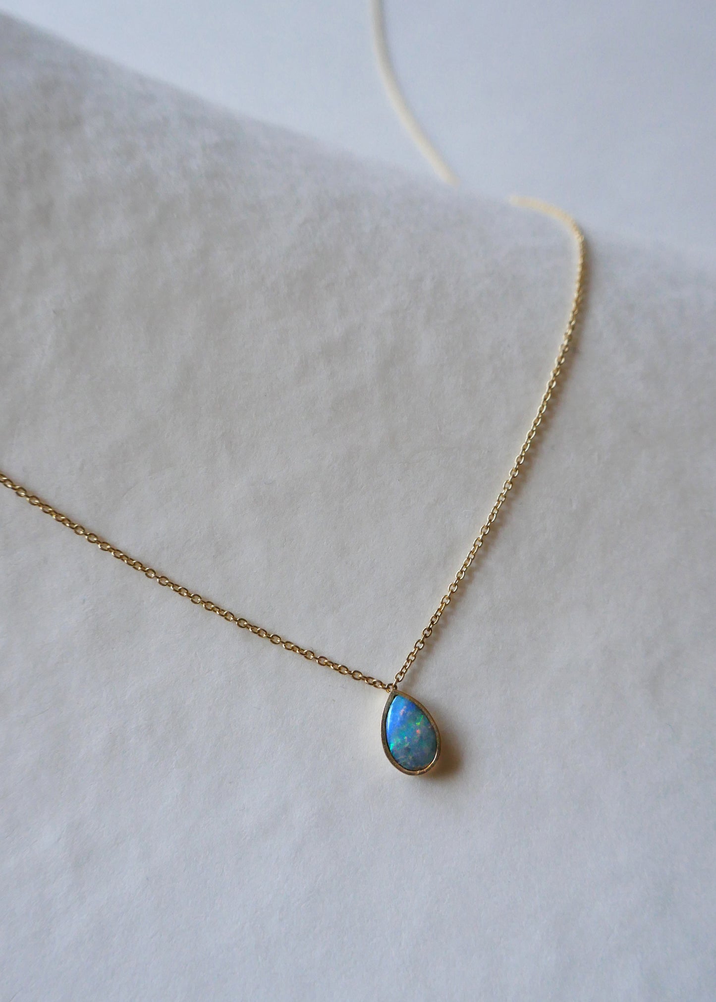 TEARDROP OPAL NECKLACE