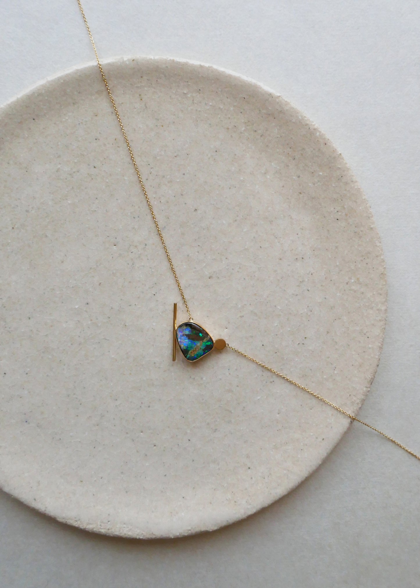 OPAL AND GOLD LINE NECKLACE