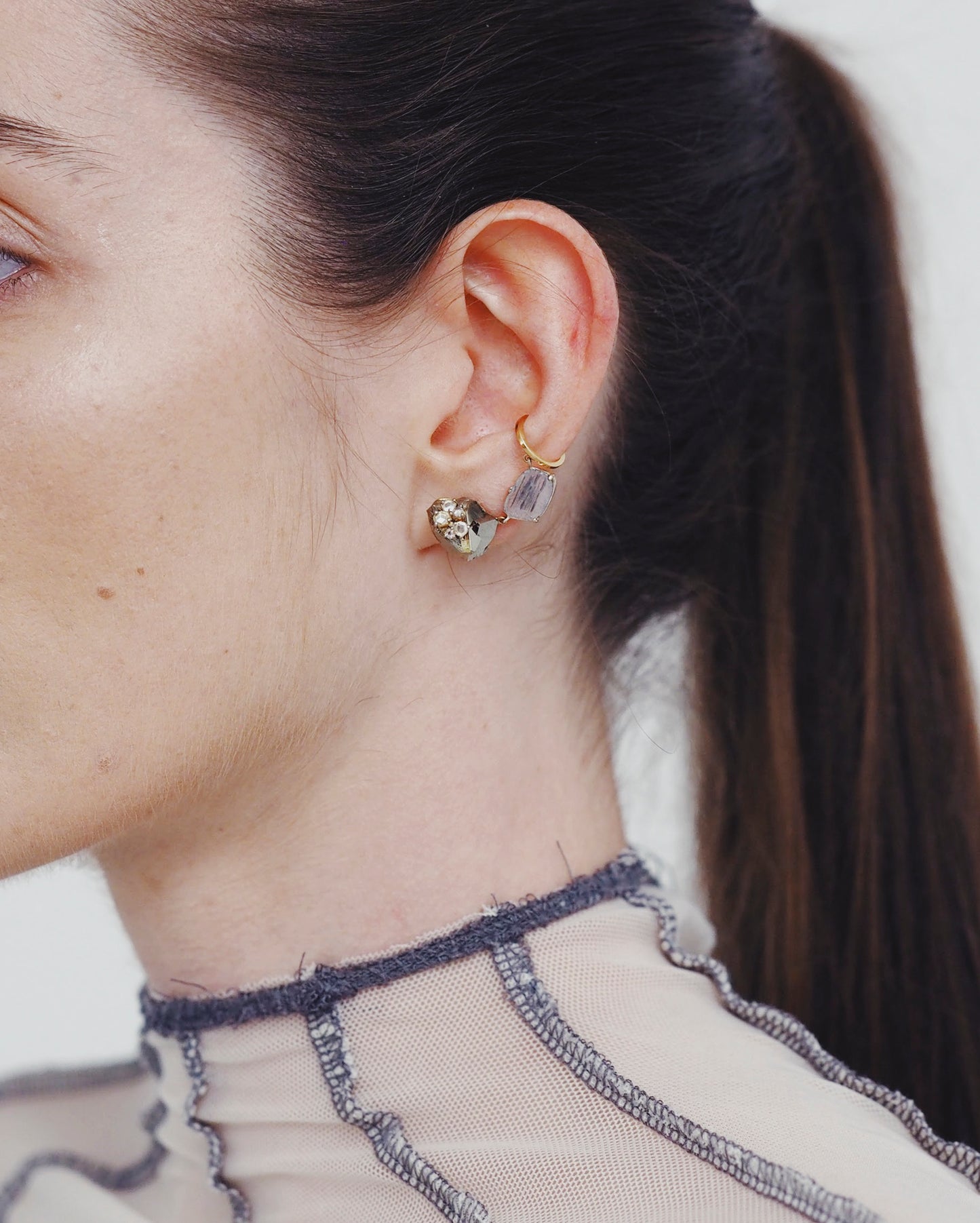 Ear cuff oro, pirita y diamantes