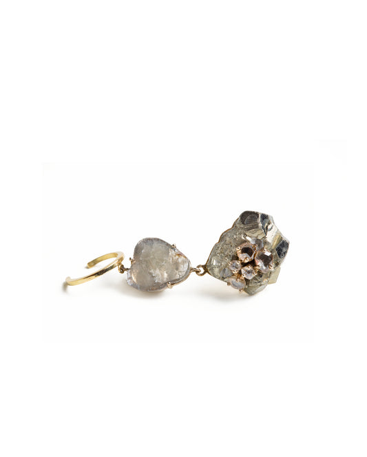 GOLD, PYRITE AND DIAMONDS COMPOSED EARRING