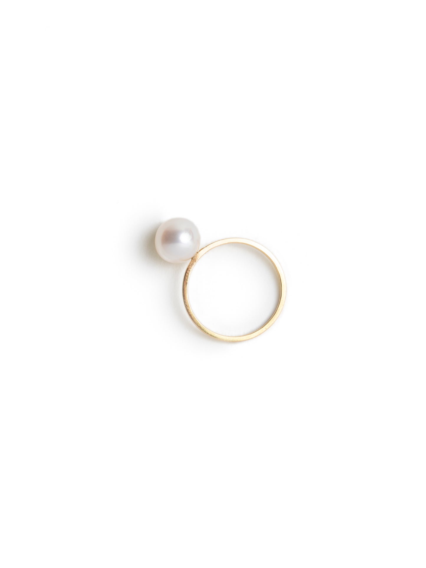 GOLD RING WITH PEARL II