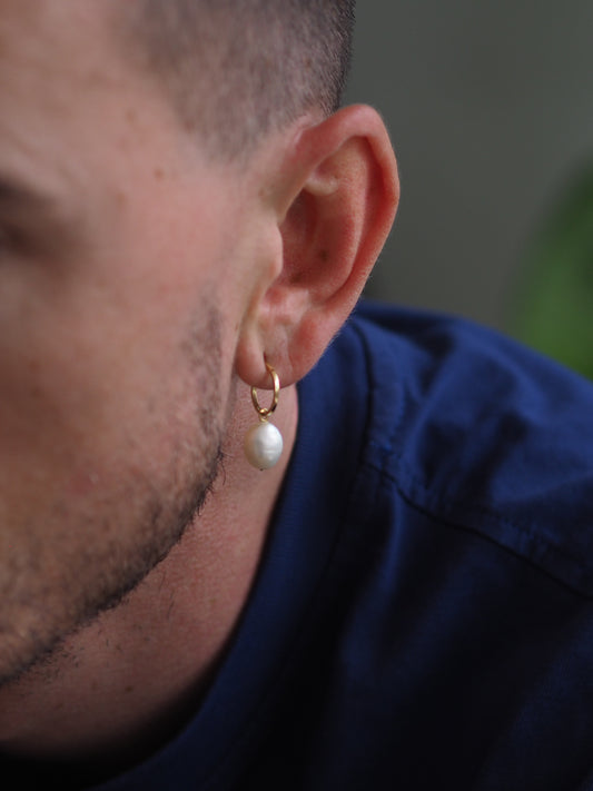 GOLD HOOP EARRING